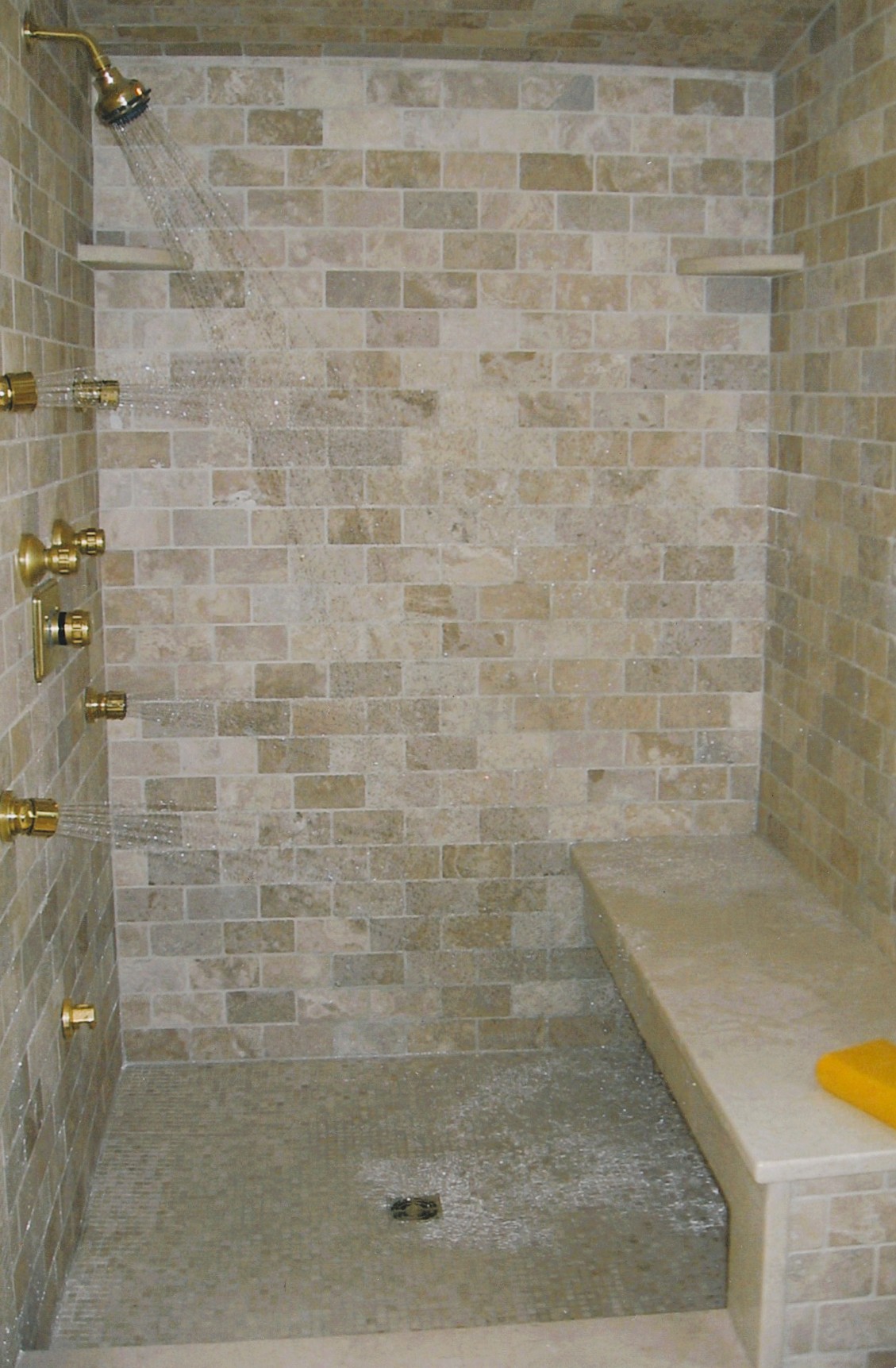 Luxury shower ceiling with mosaic details